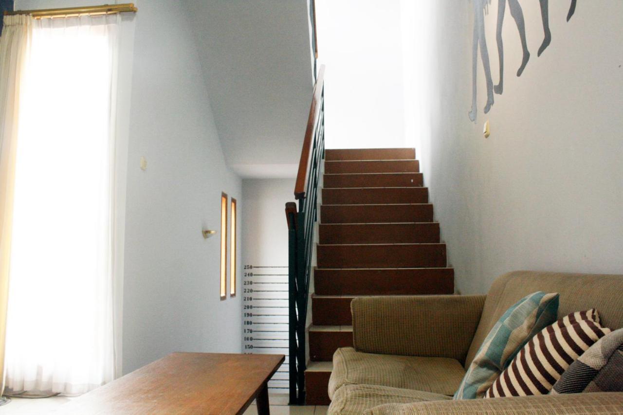 The Attic Bed & Breakfast Bandung Eksteriør bilde