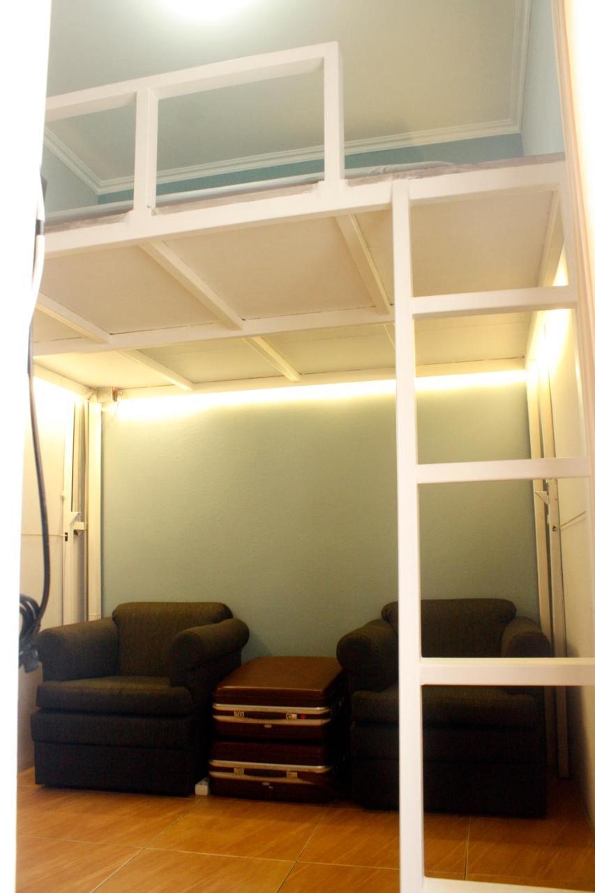 The Attic Bed & Breakfast Bandung Eksteriør bilde